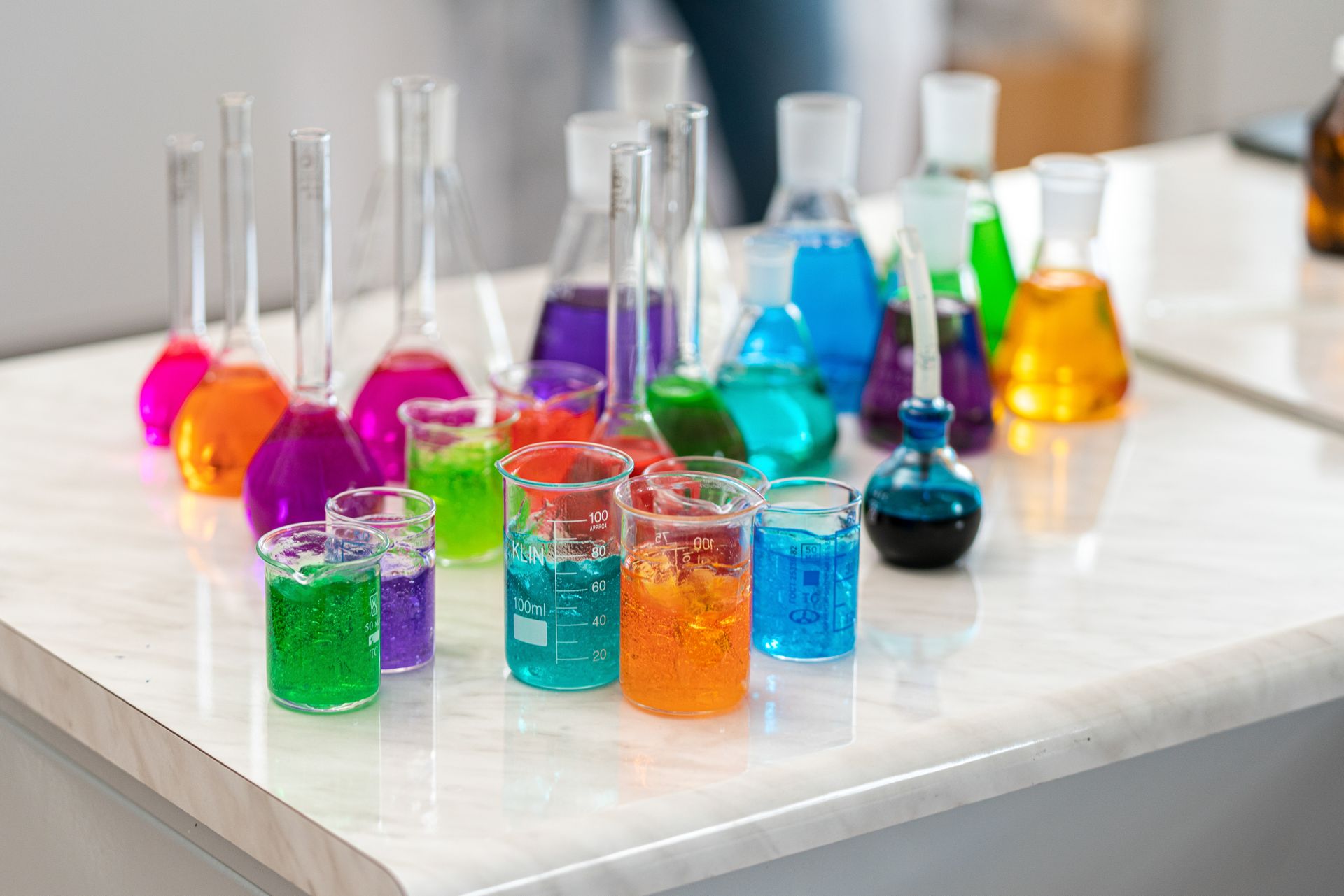 Little Scientists' Lab